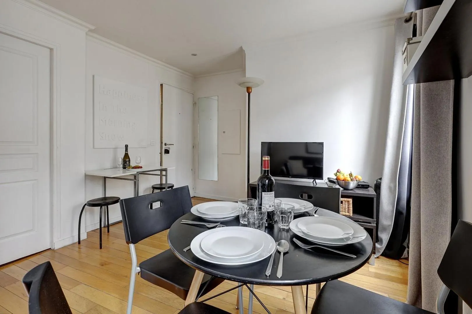 Apartment 395 Biot 10 - Superbe A Paris